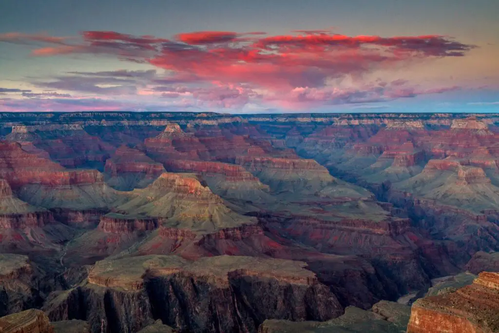 what-is-the-name-of-the-large-canyon-located-in-arizona-guess-the